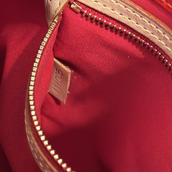 ❌SOLD❌ VINTAGE Louis Vuitton 2006 Monogram Vernis Lead PM Hand Bag Red Rouge ❤️✨ - Picture 6 of 16